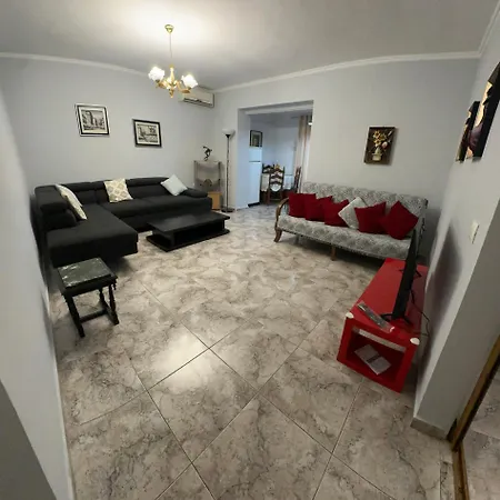 Ida Myslym Shyri Apartment *