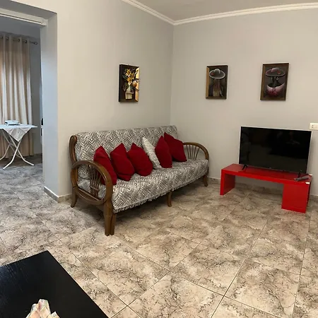 Ida Myslym Shyri Lejlighed Tirana